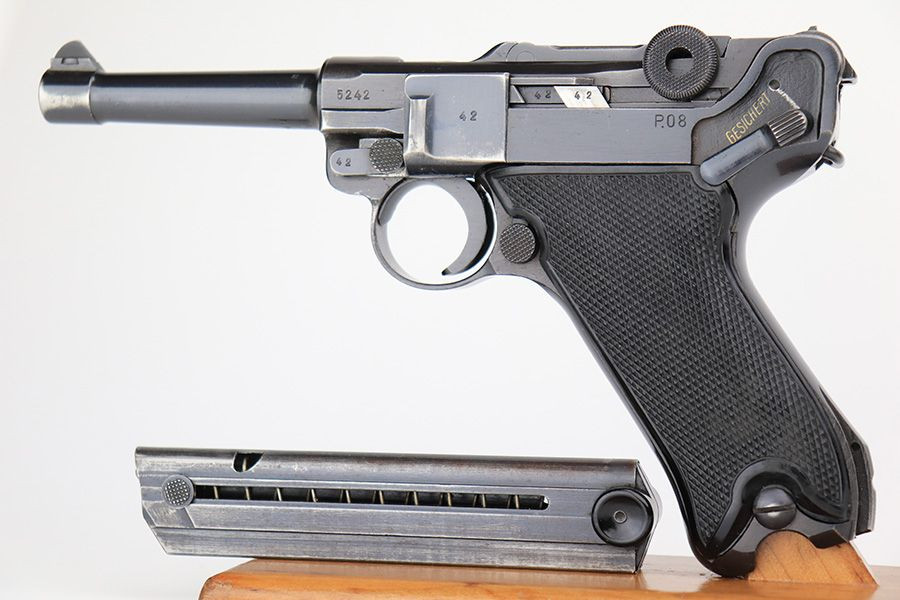 Excellent 1942 "Black Widow" Mauser Luger - BYF 42 - 1