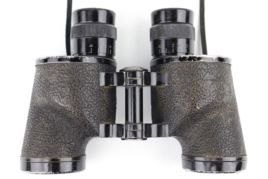 1943 Nash Kelvinator M3 Binoculars - 1