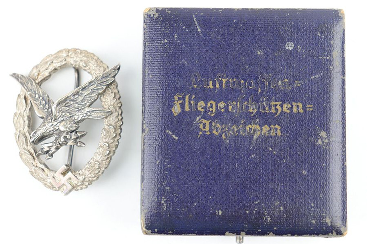 Cased Luftwaffe Radio Operator and Air Gunner Badge by Juncker - 1