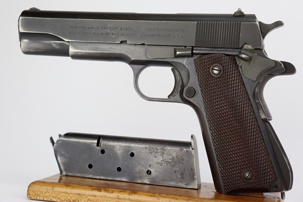 Colt 1911A1 - Rare 1924 Transitional Frame - 1