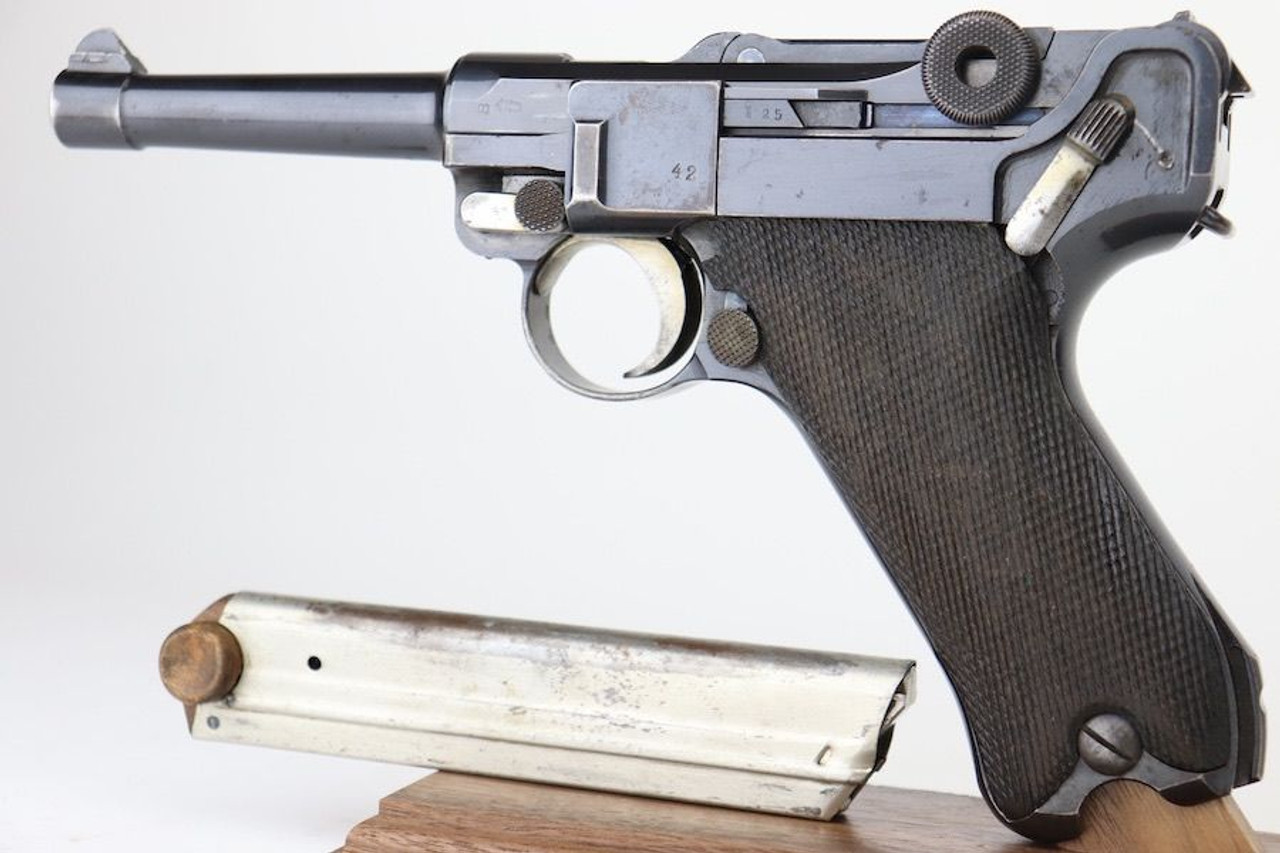 DWM P.08 Luger - Mismatched - 1