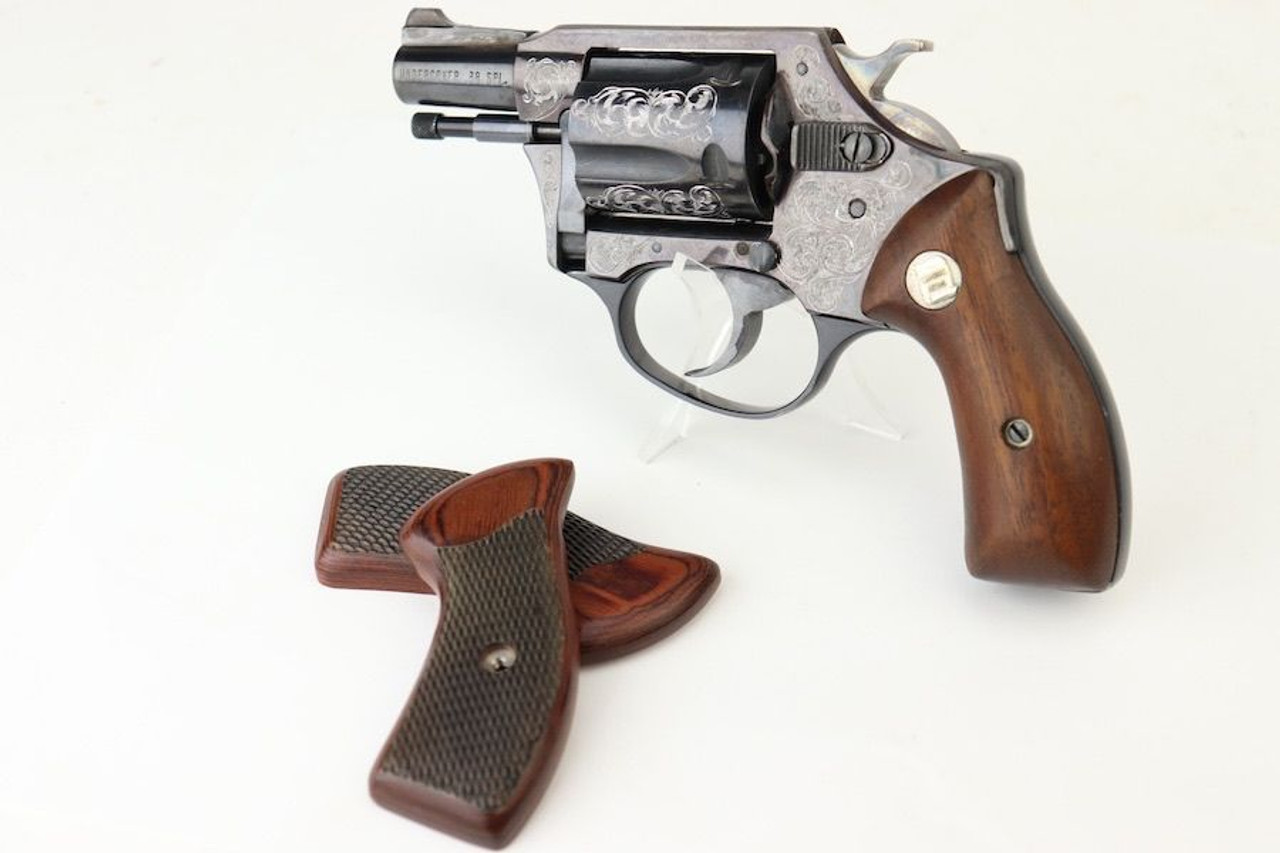 Engraved Charter Arms Undercover Revolver - 1