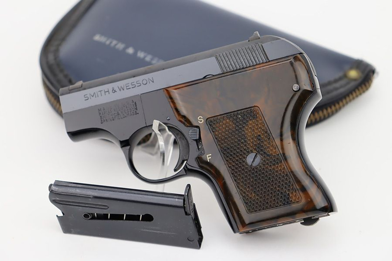 Minty Smith & Wesson 61-3 Semi-Auto Pistol - 1