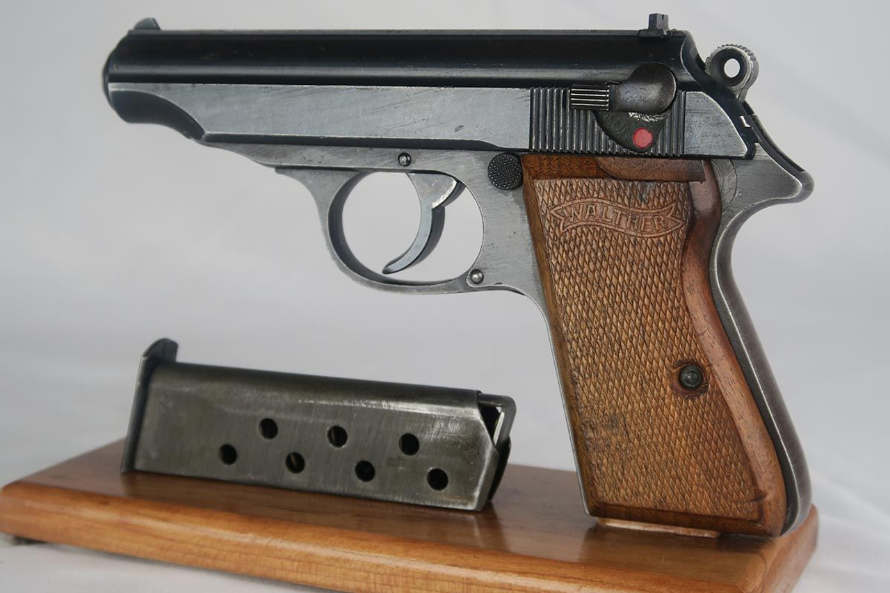 Late-war Mismatch Walther PP - 1