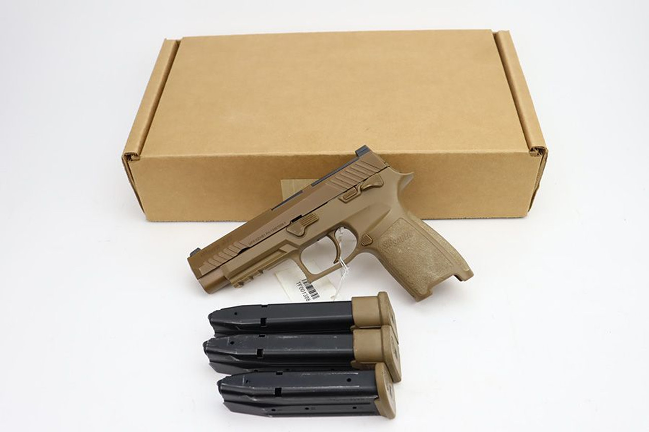 Boxed Army Surplus Sig Sauer M17 - 3rd Armored Cavalry - 1