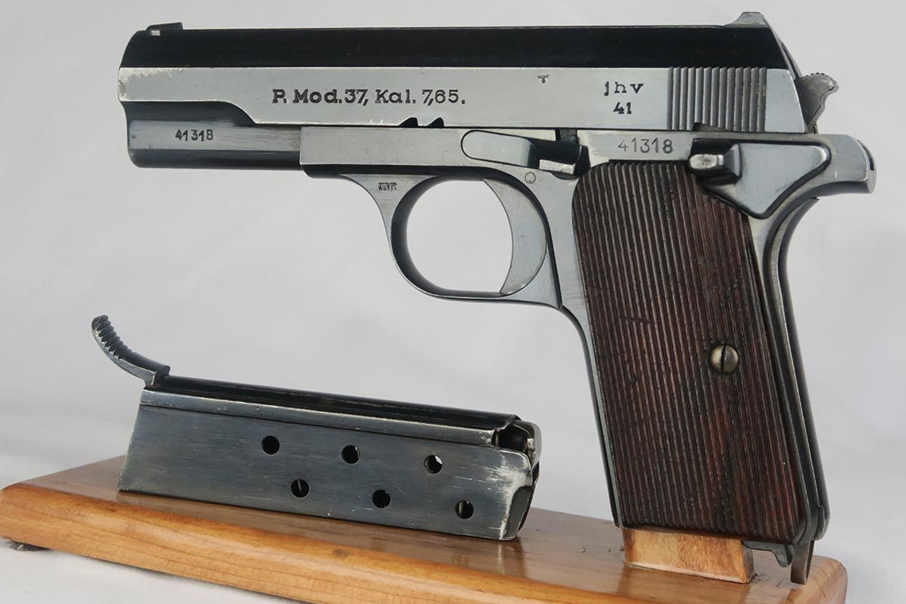 Nazi Femaru Model 37 - Matching Magazine - 1