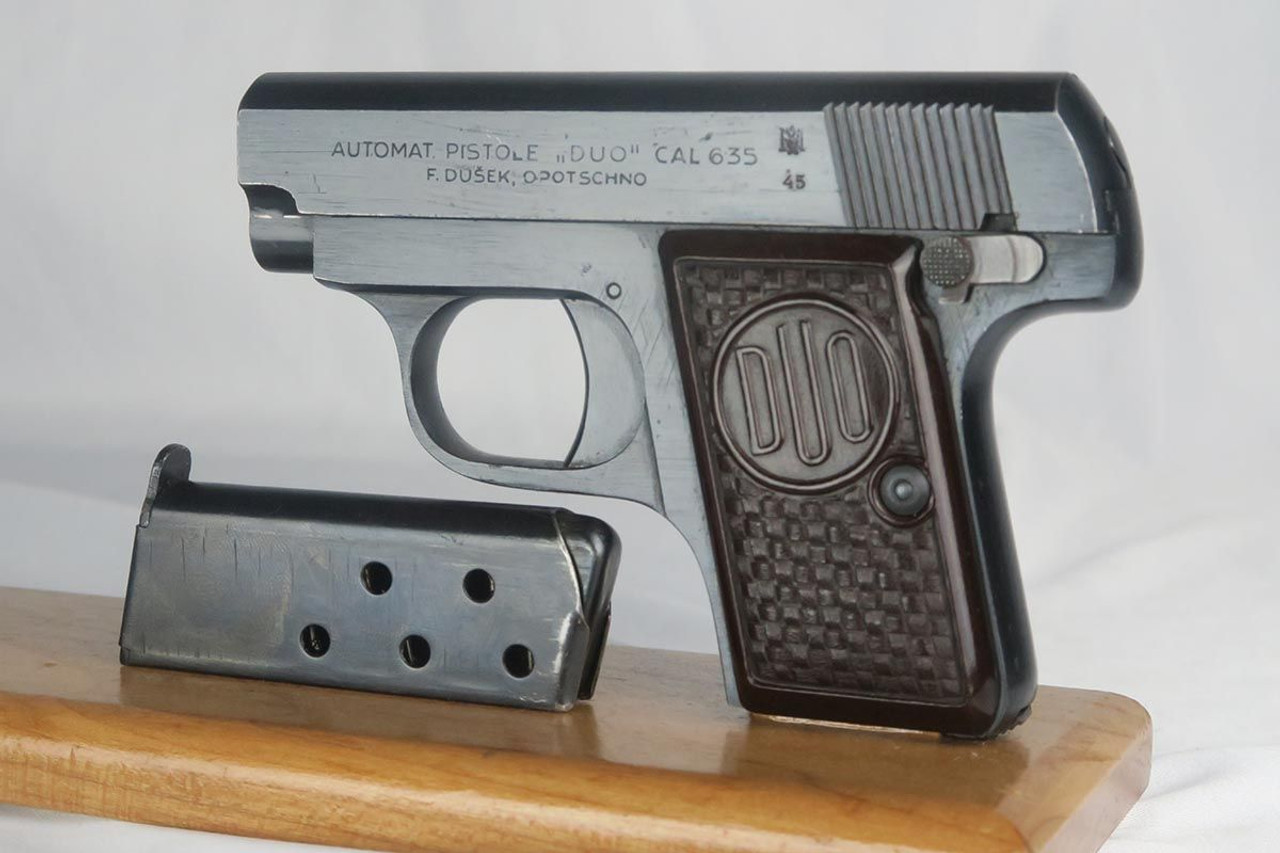 Minty Czech Duo - 1945 - 1