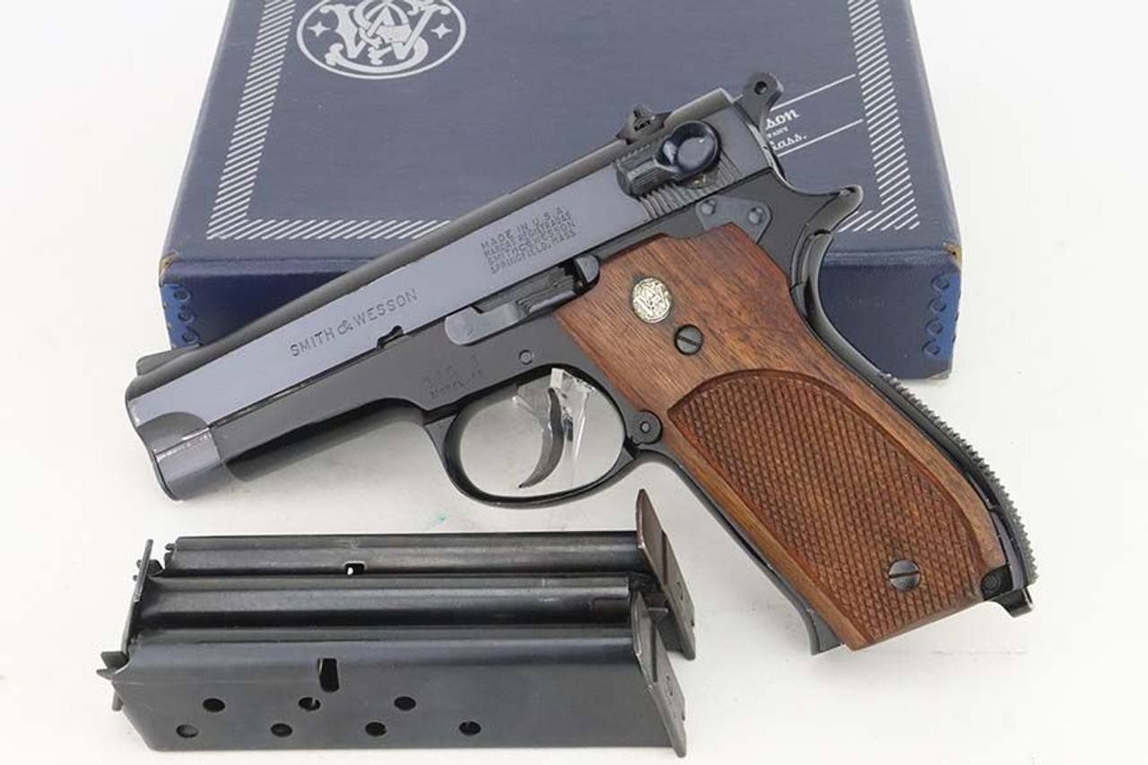 Minty, Boxed Smith & Wesson Model 39 - 1