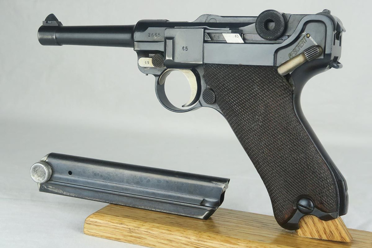 1920 Police DWM Luger - Matching Magazine - 1