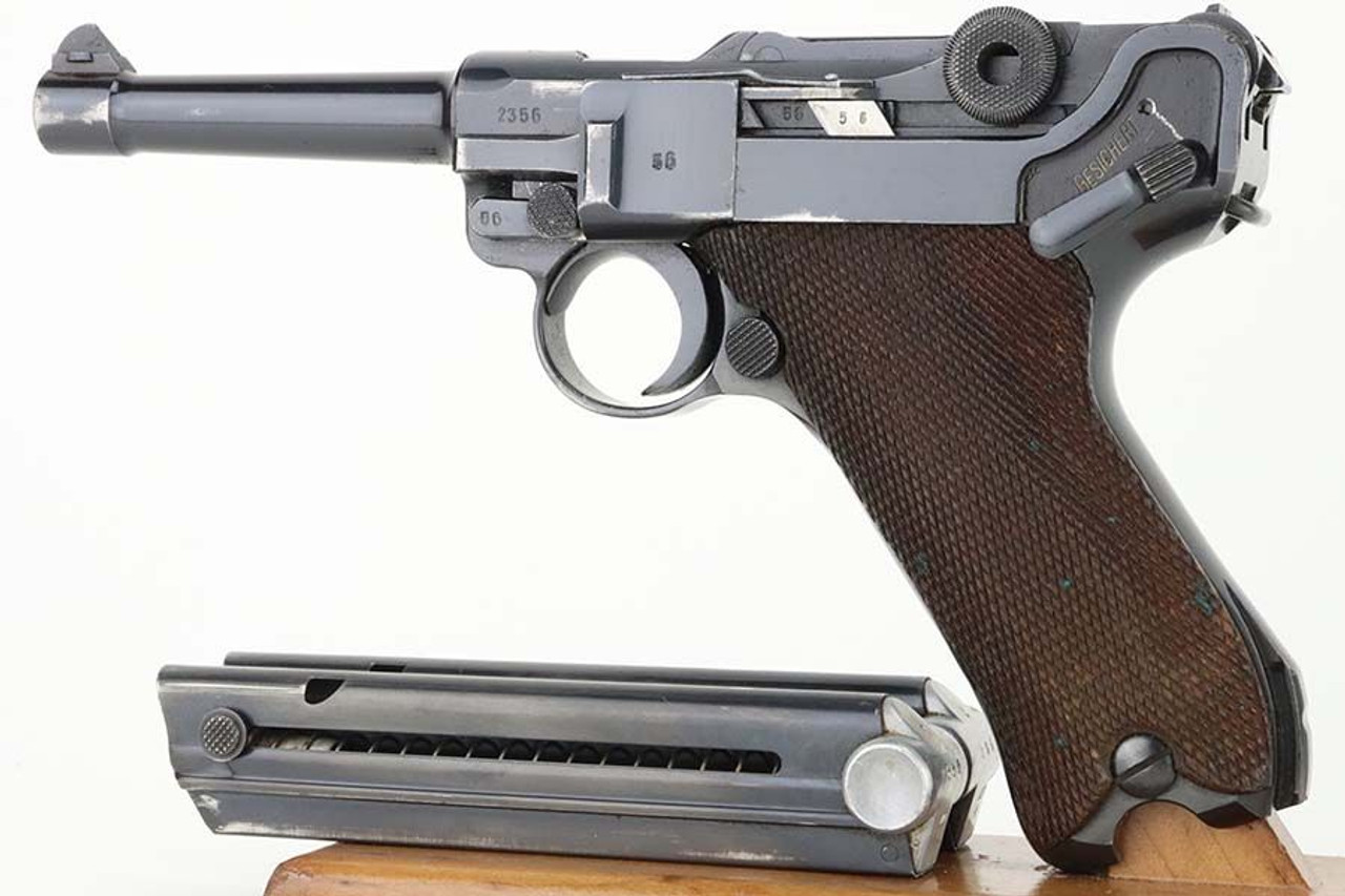 1939 Police Eagle/C Mauser Banner Luger - Two Matching Magazines - 1