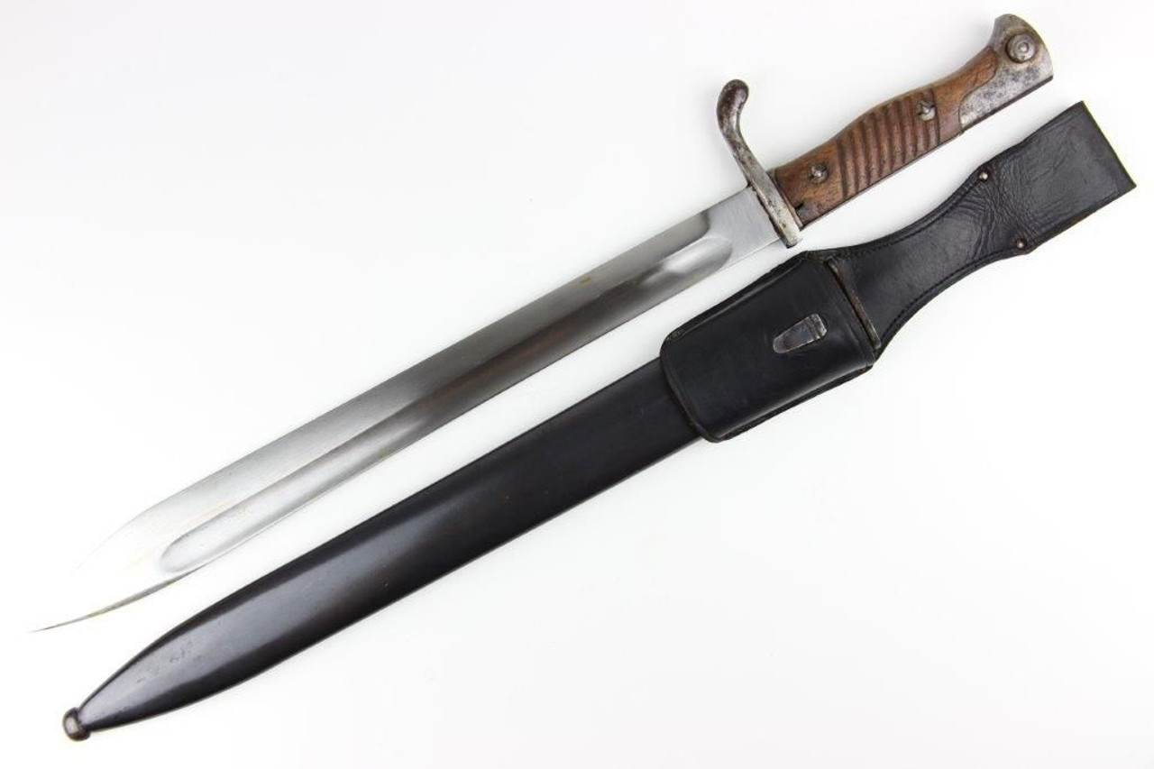 S98/05 Butcher Bayonet with Matching Scabbard & Frog - 1