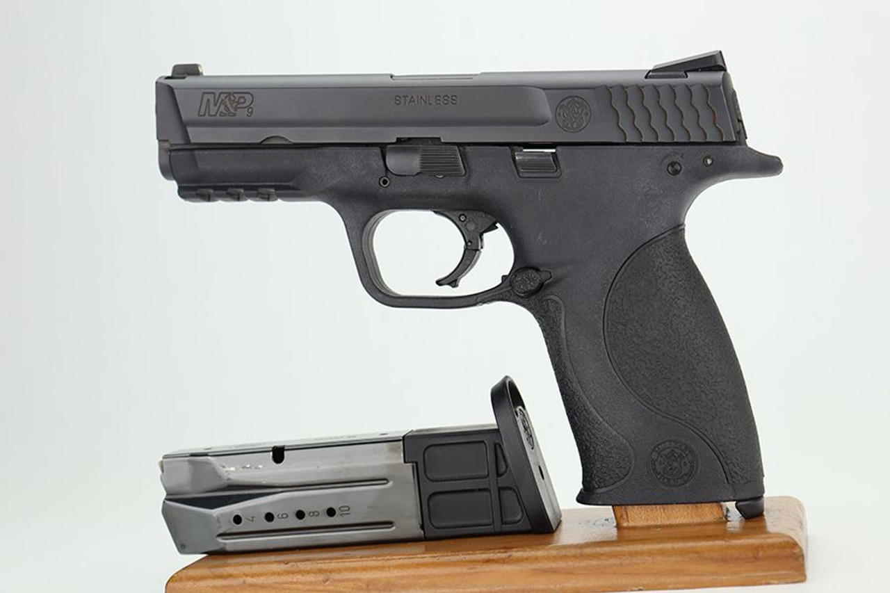 Smith & Wesson M&P 9 Semi Auto Pistol - 9mm - 1