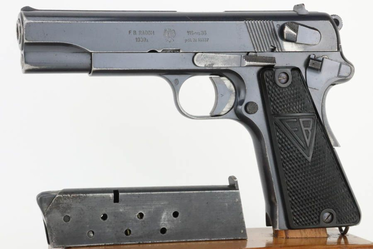 Rare 1939 Polish Eagle Radom VIS 35 - 1