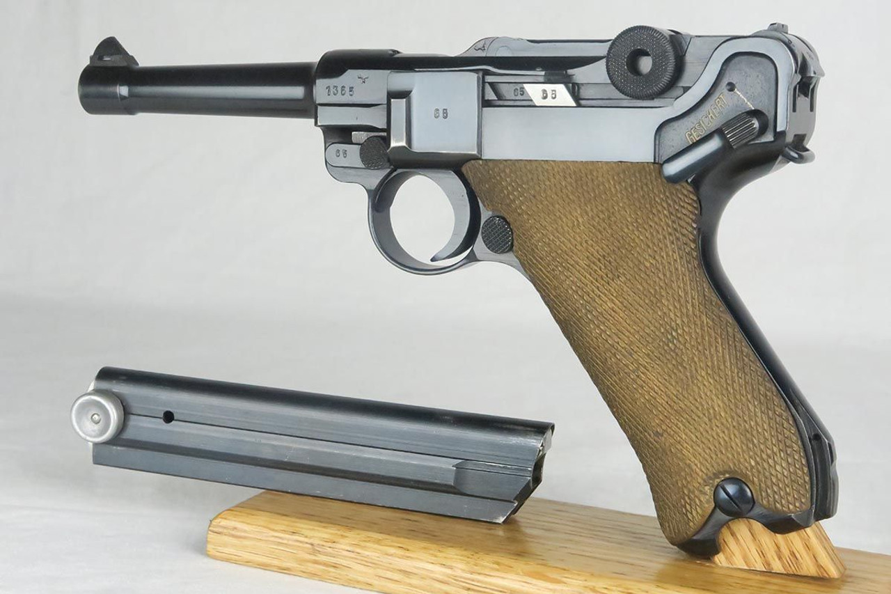 Minty 1941 Police Mauser Luger - Matching Magazine - 1