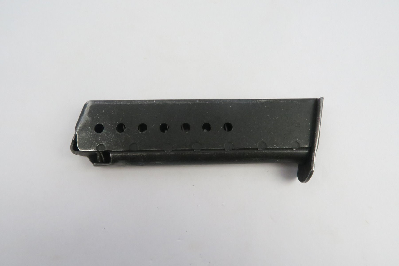 Late WW2 P.38 "U" Magazine - 1