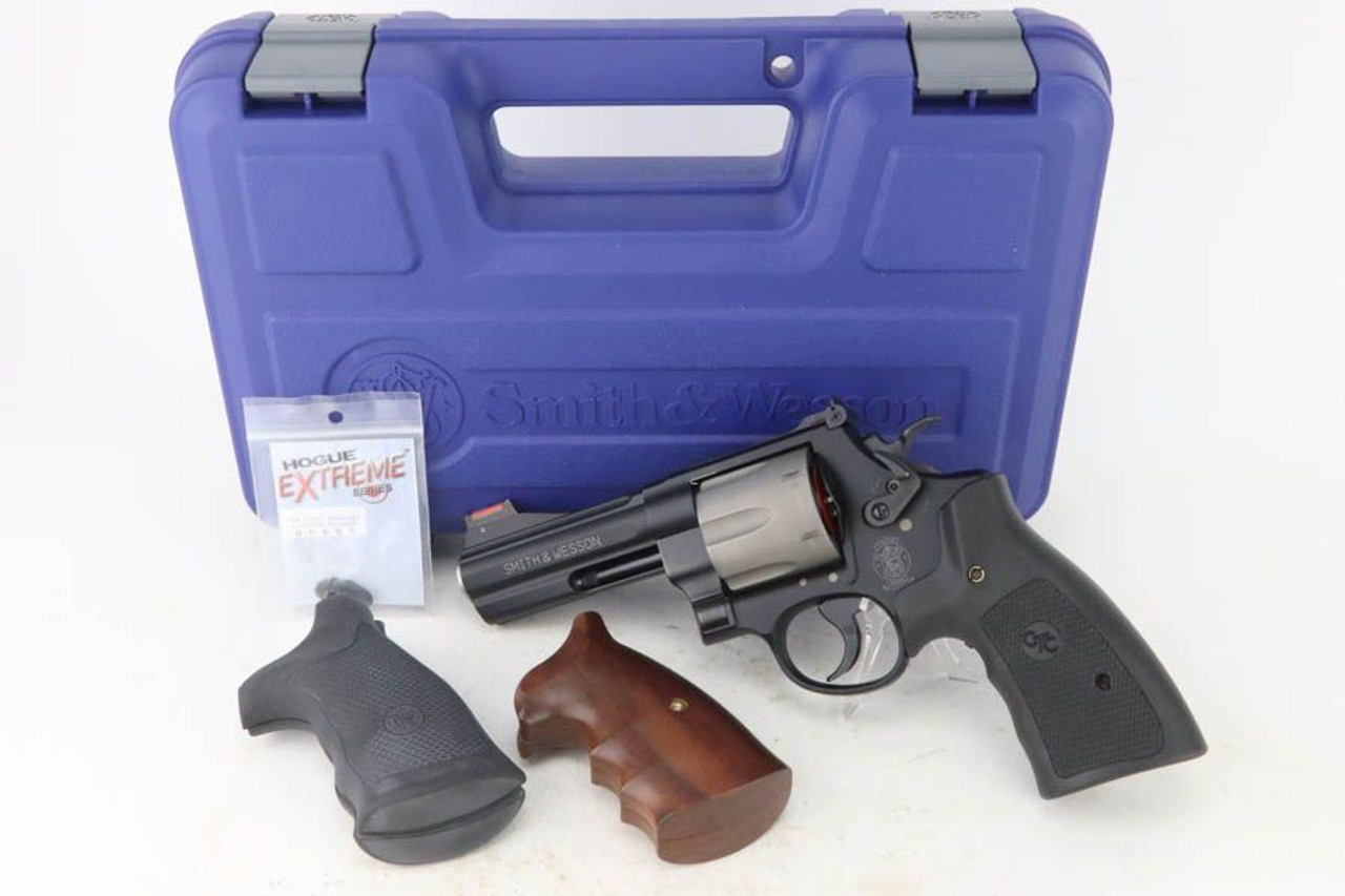Very Nice S&W Model 329PD Airlight - .44 Mag - 1