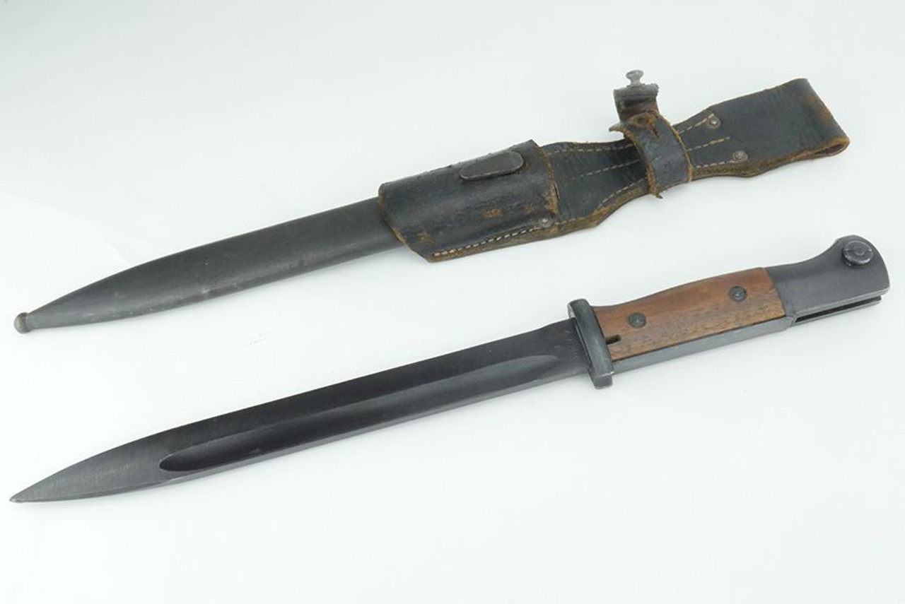 Mint Eickhorn K98 Bayonet - Matching Scabbard and Frog - 1
