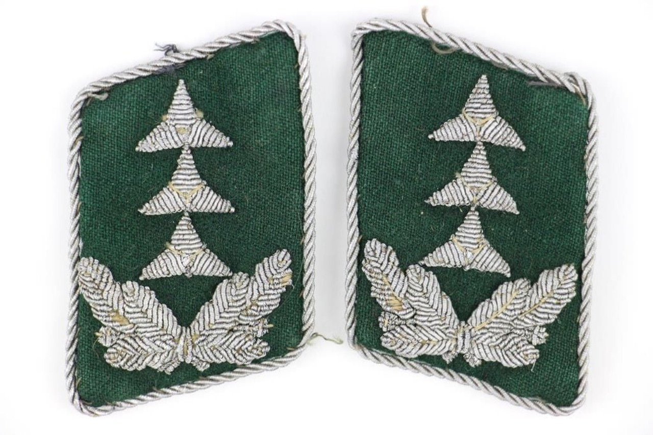 Luftwaffe Administrative Official Collar Tabs - 1