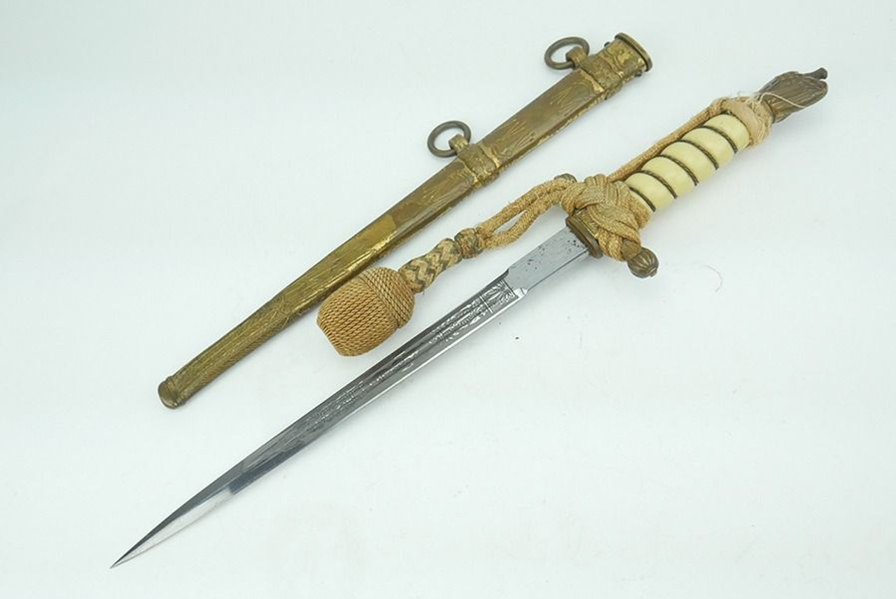 Etched Kriegsmarine Dagger with Portepee - 1
