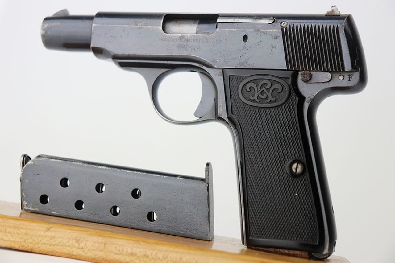 Walther Model 4 - 1