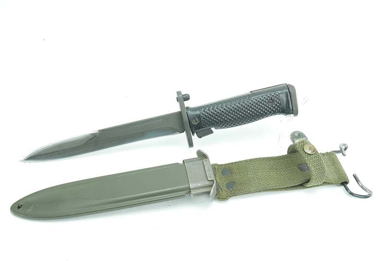 Vietnam Era M5A1 Bayonet With M8A1 Scabbard - 1