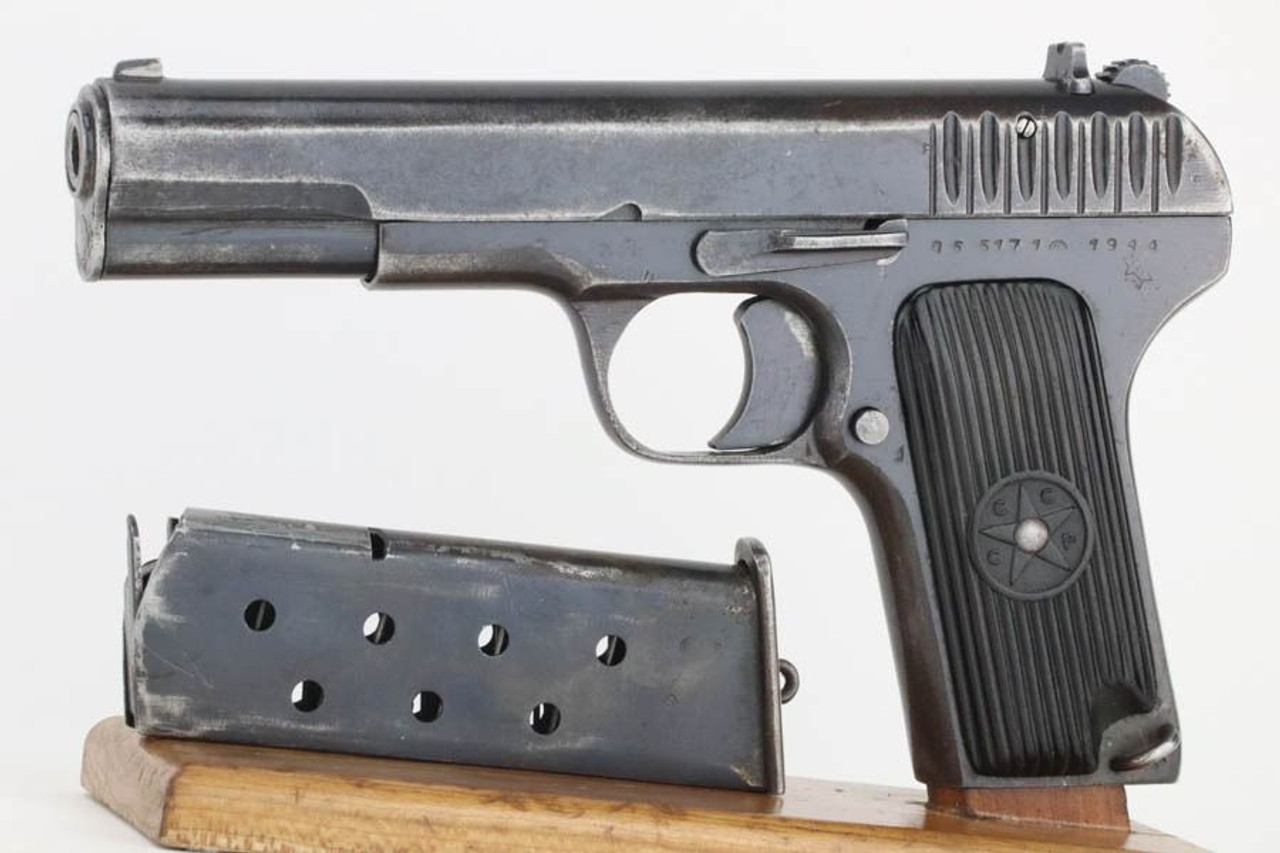 1944 Russian Tokarev TT-33 - Matching Magazine - 1