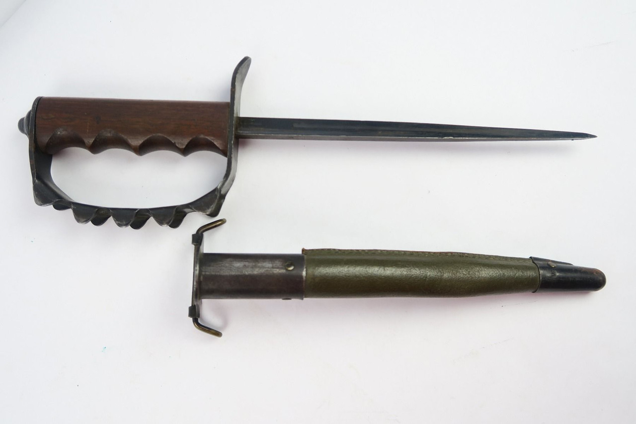 WW1 1917 A.C. Co Trench Knife - 1