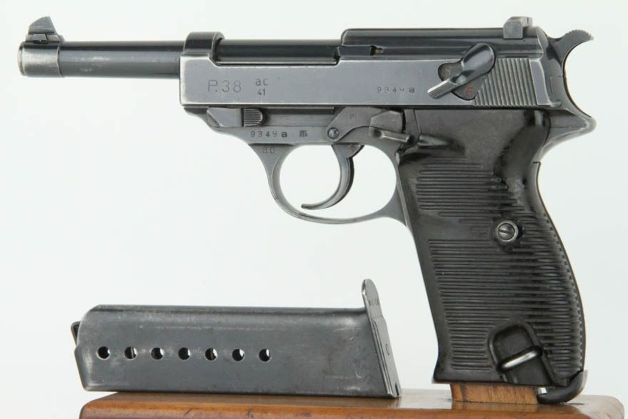 First-Variation AC 41 Walther P.38 - 1