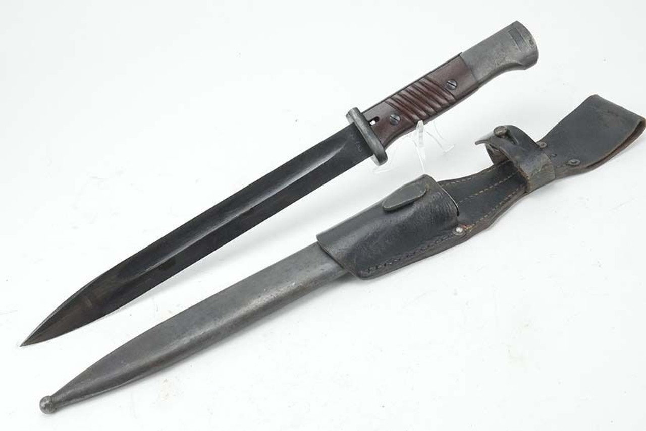 1944 Matching K98 Bayonet with Frog - 1