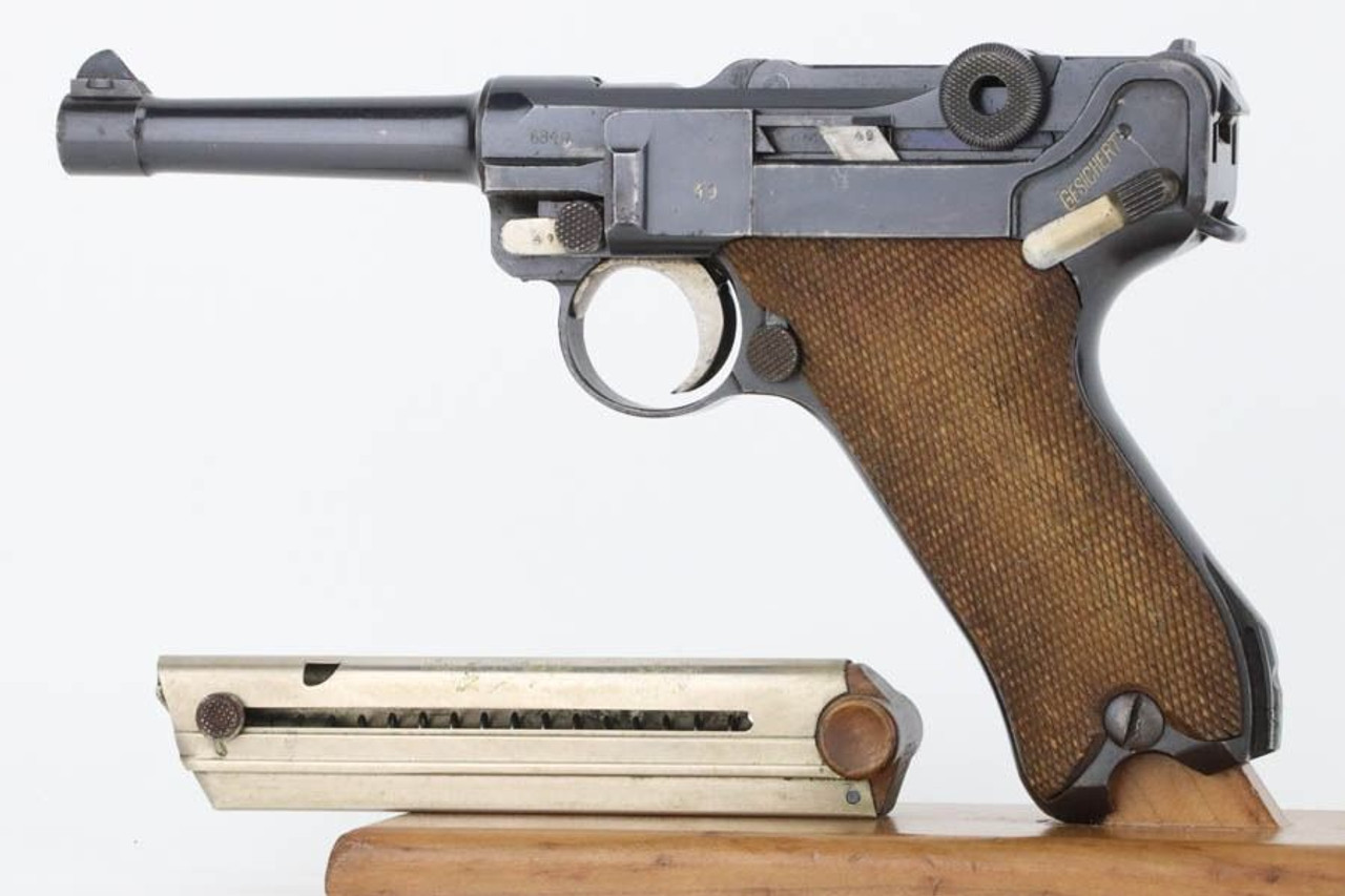 1918 DWM Luger - Matching Magazine - 1