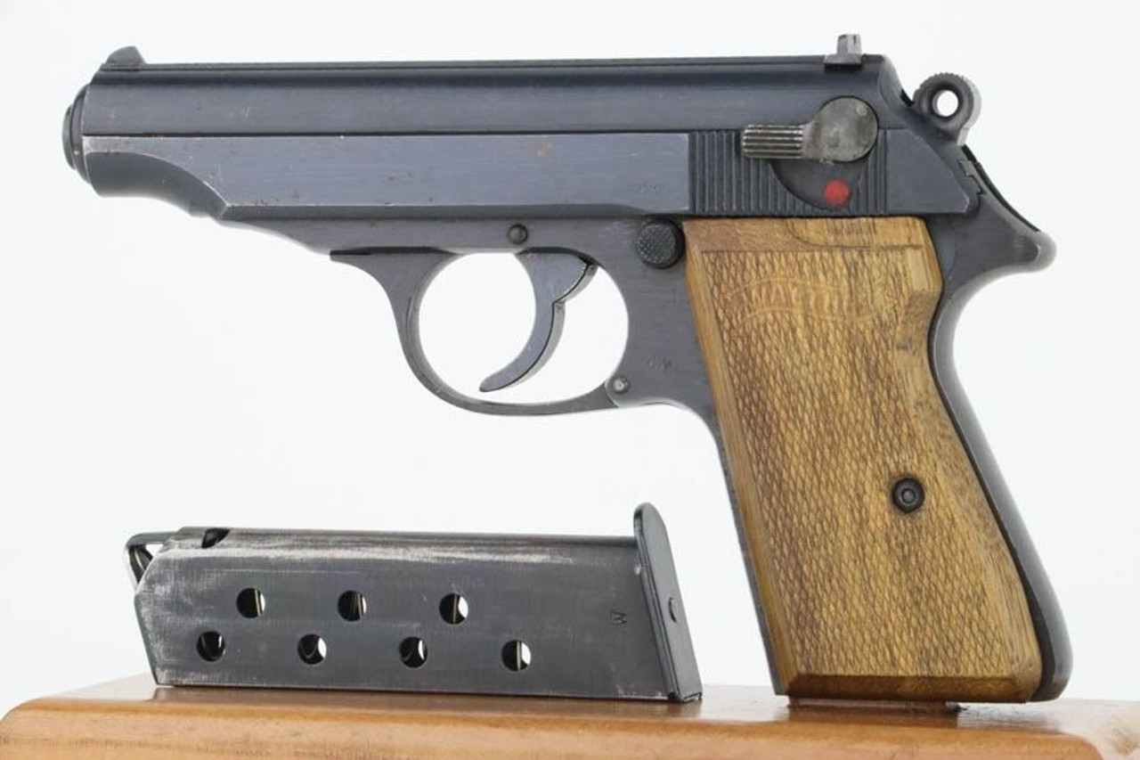 Minty, End-of-War Waffen Walther PP - Interesting Factory Error - 1