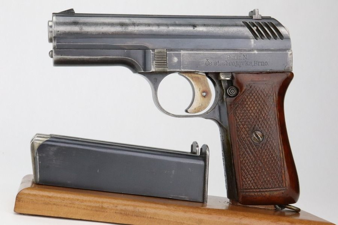 Very Rare Czech vz. 22 Pistol - 9mm Nickl - 1