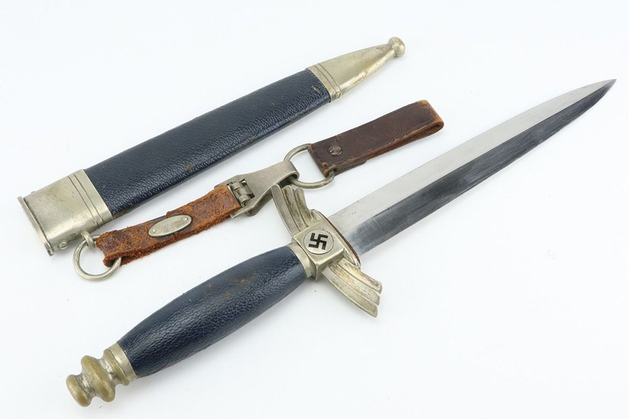 Excellent DLV Flyer's Knife With Hanger - 1