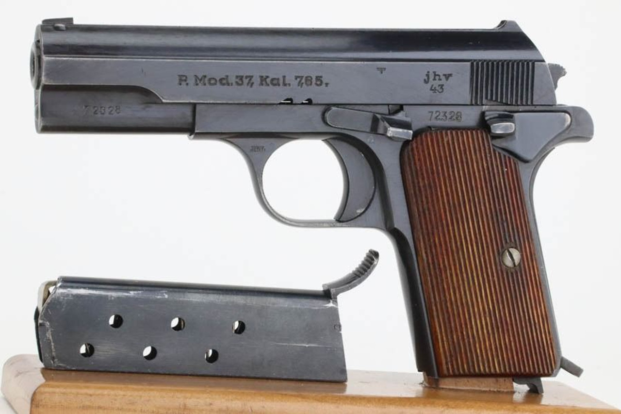 Minty 1943 Femaru Model 37 - Matching Magazine - 1