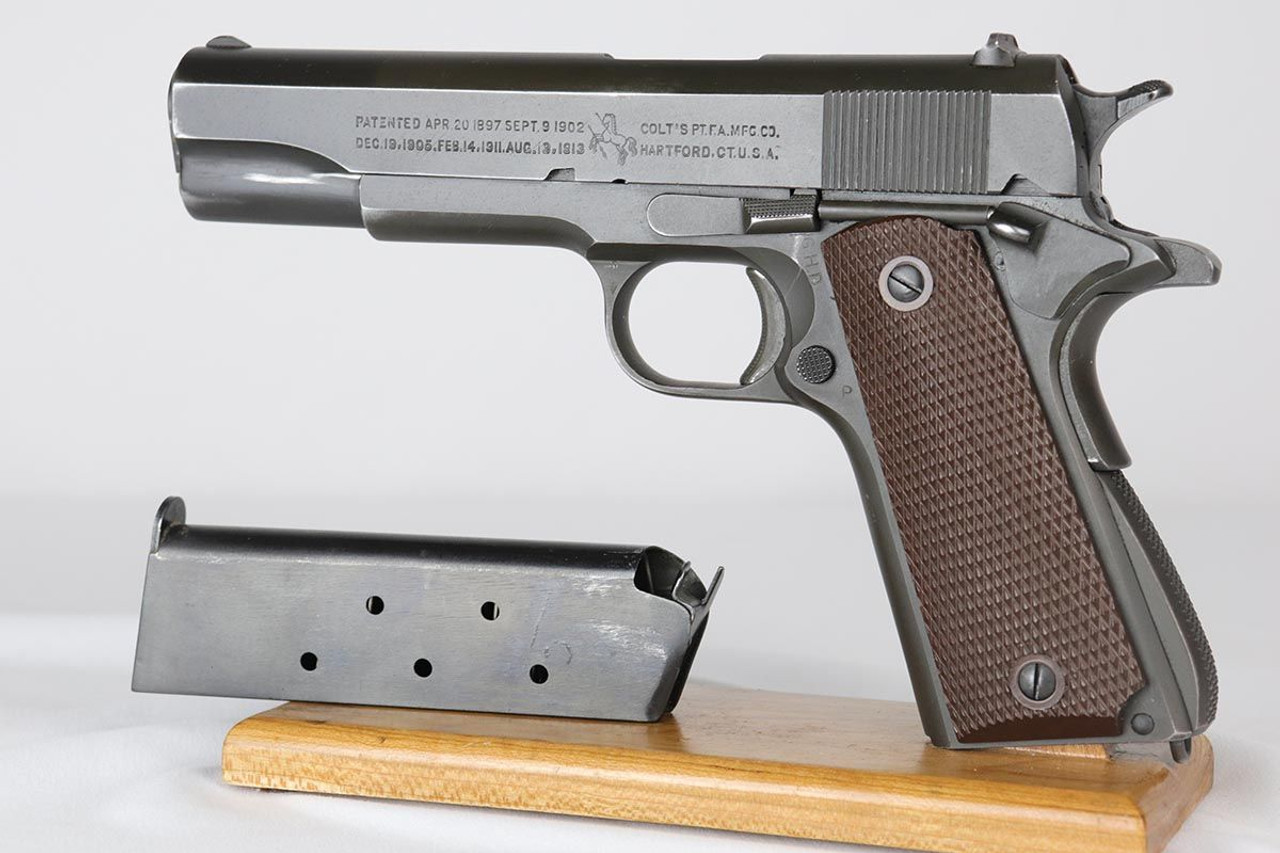Colt M1911A1 - 1944 - 1
