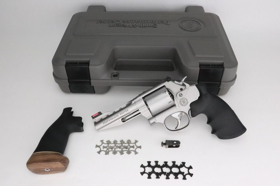 Excellent, Boxed Smith & Wesson Performance Center Model 686-6  - 1