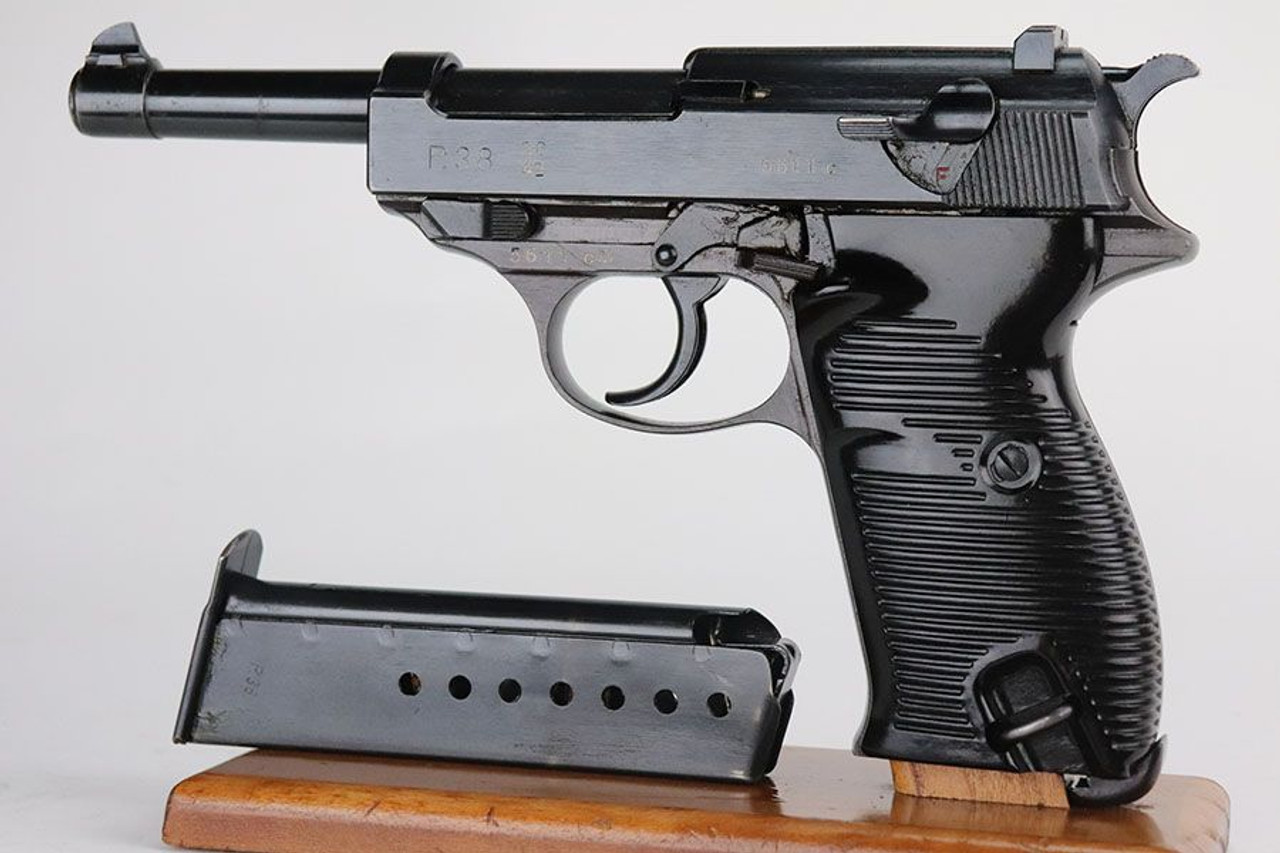 Minty 1942 Walther P.38 - Matching Magazine - 1