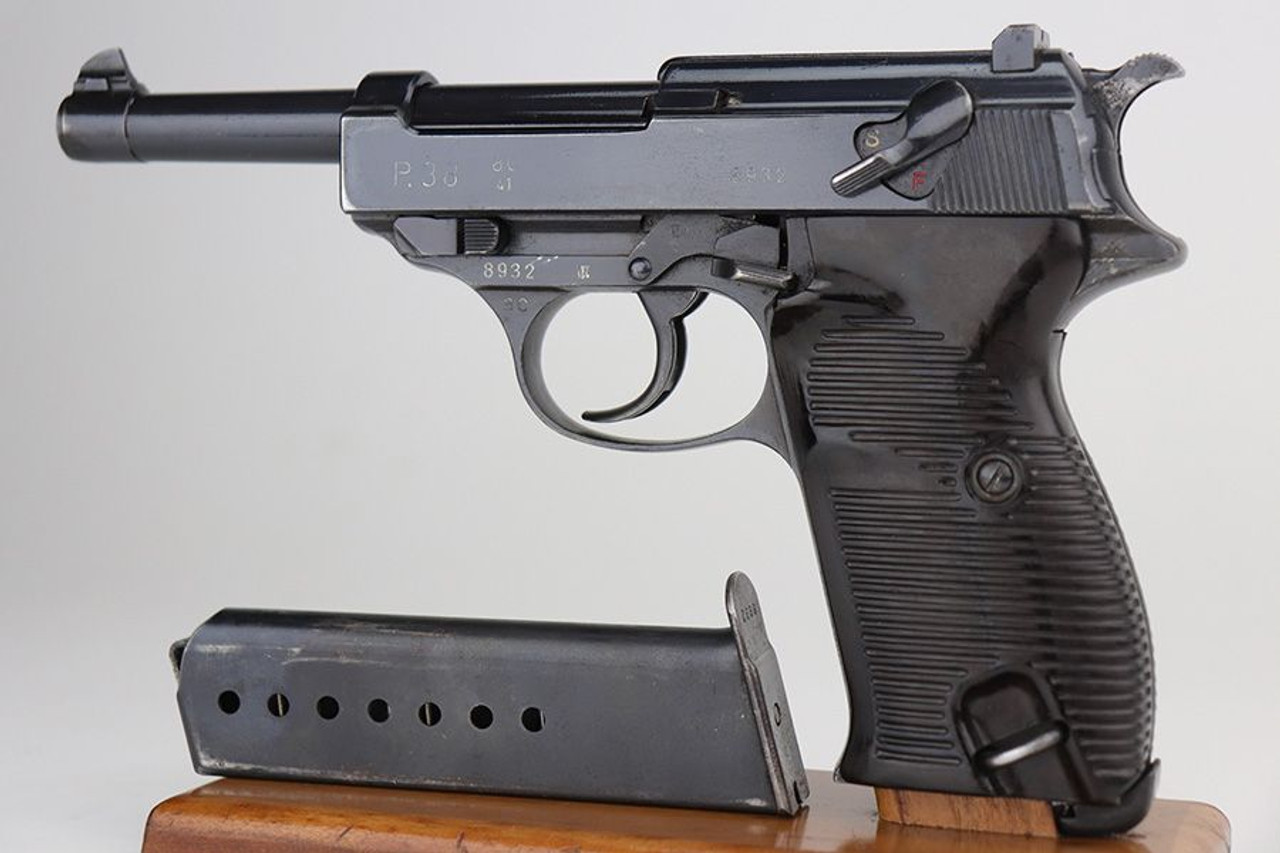 1941 Nazi Walther P.38 - Matching Magazine - 1