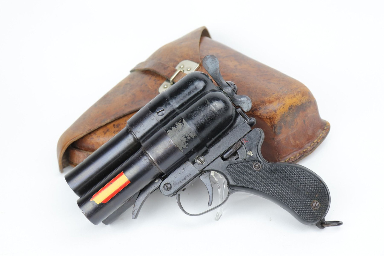 WW2 Japanese Three Barrel Navy Signal Pistol - 1