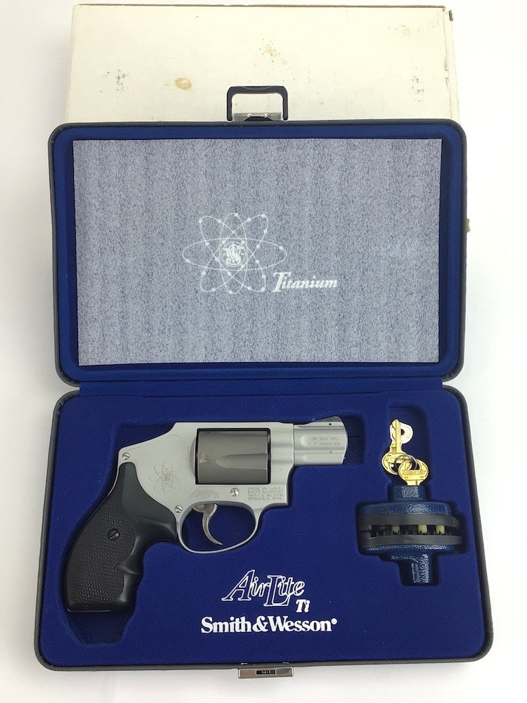 SOLD - ANIB - Smith & Wesson Model 342 AirLite DA Revolver / Case