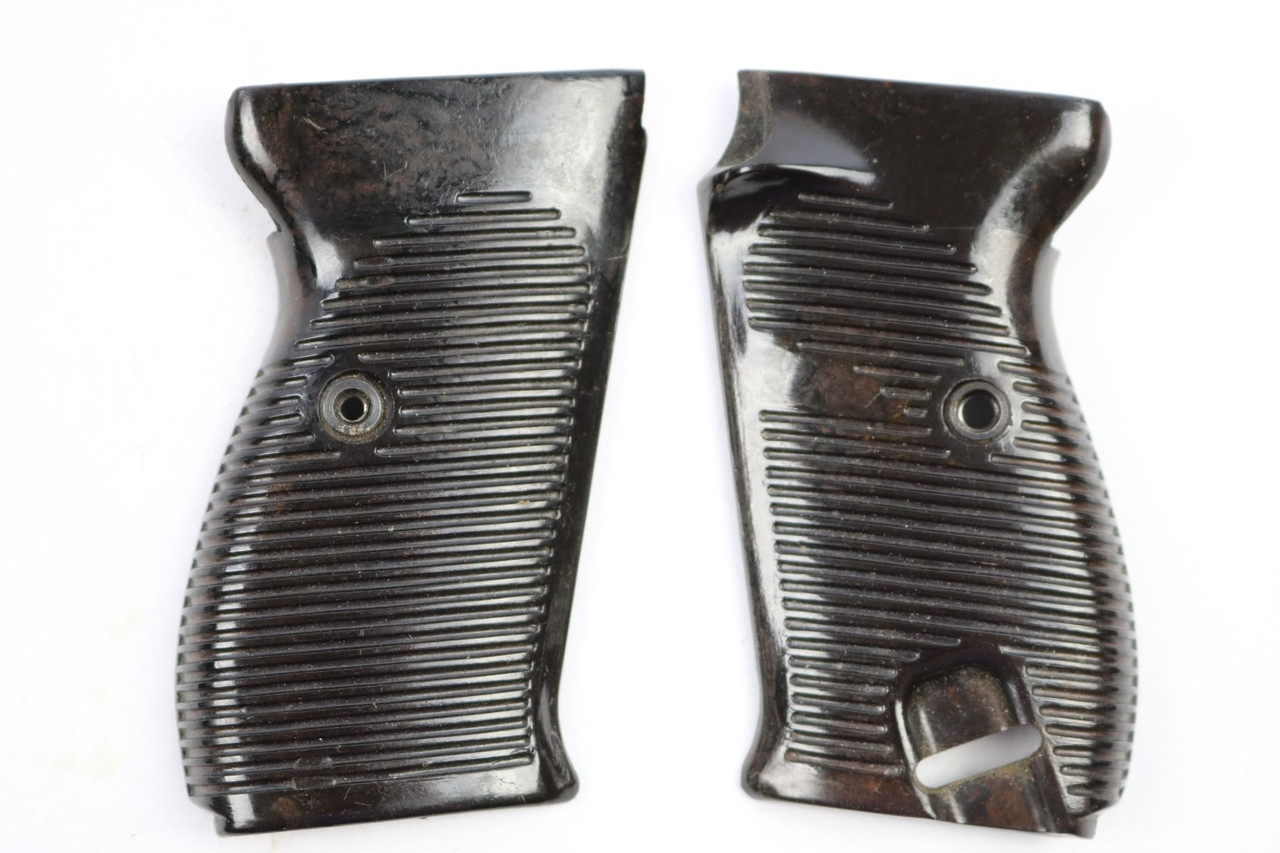 WW2 P.38 Grips with Screw - 1