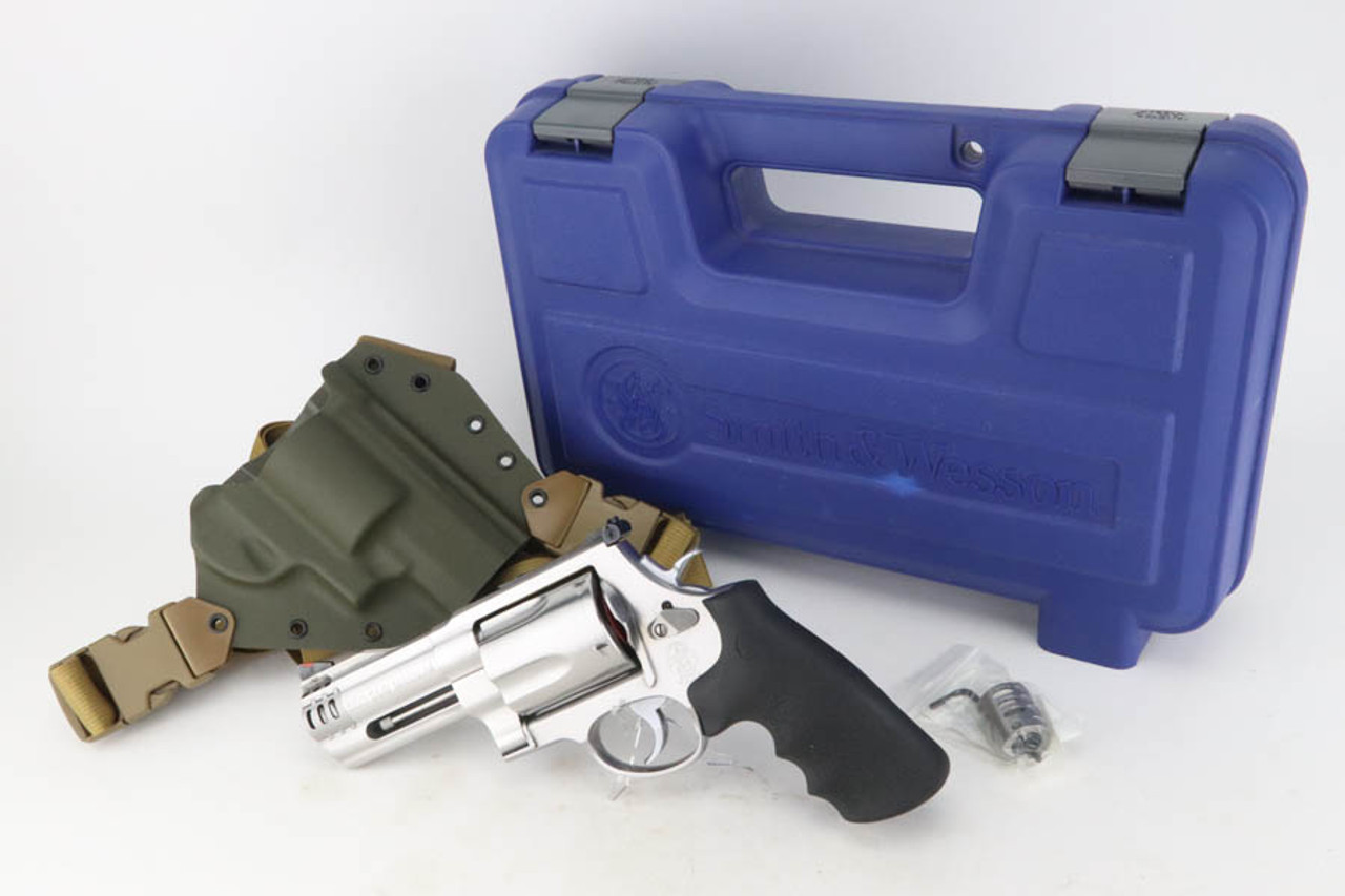 Smith & Wesson 500 w/ Holster - 4" bbl