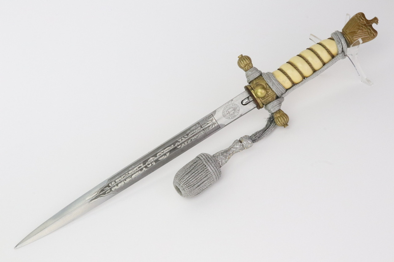 SOLD - Etched Kriegsmarine Dagger with Portepee (060225-2 - RJ)
