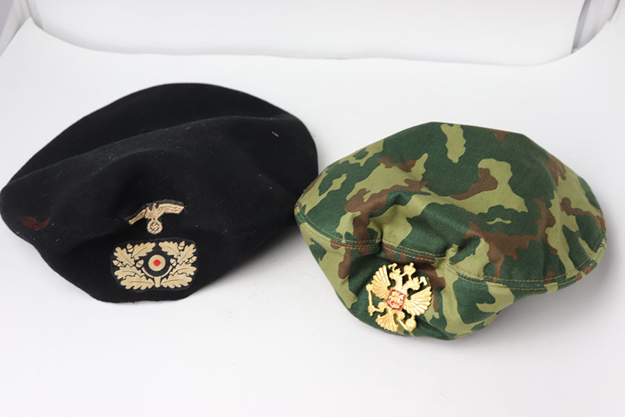 Field Caps - Reproduction - photo 1 of 3