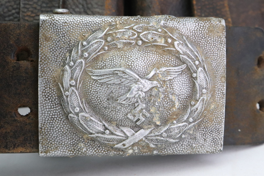 Luftwaffe Enlisted Buckle (silver) with Belt & Ammo Pouches - photo 1 of 9