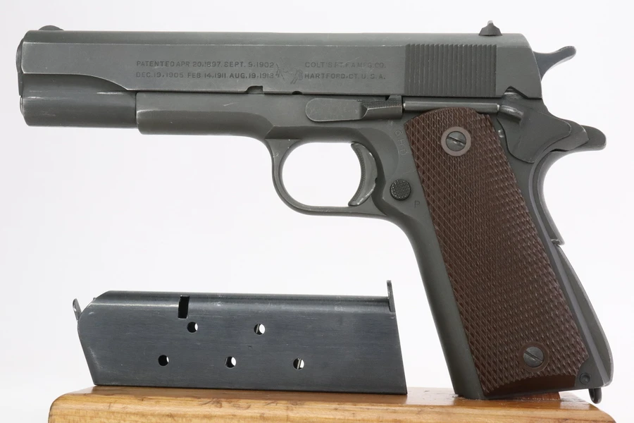 Excellent 1944 Colt 1911A1 - Robert Azar Collection - photo 1 of 16