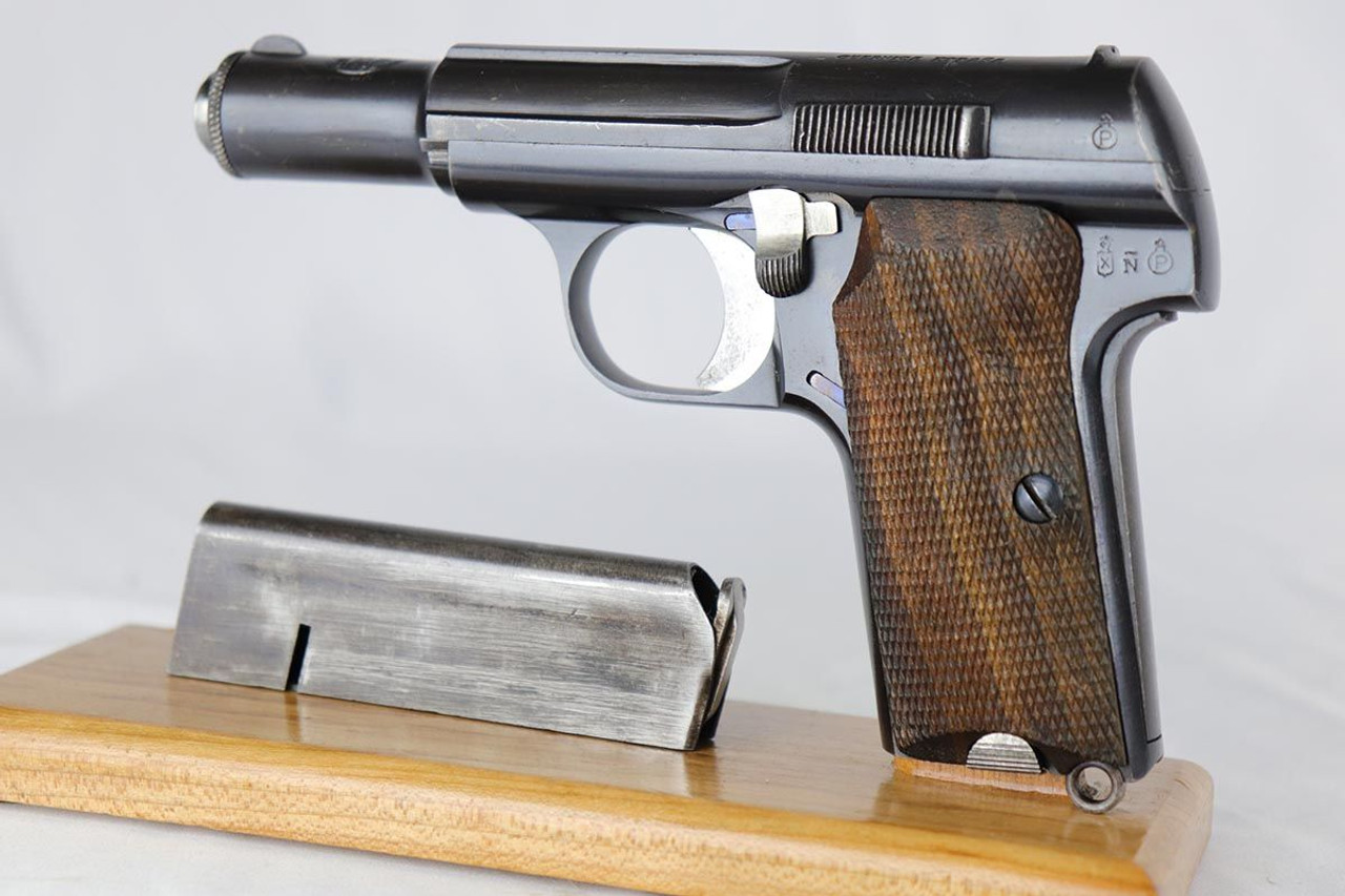 Nazi Astra 300 - 1