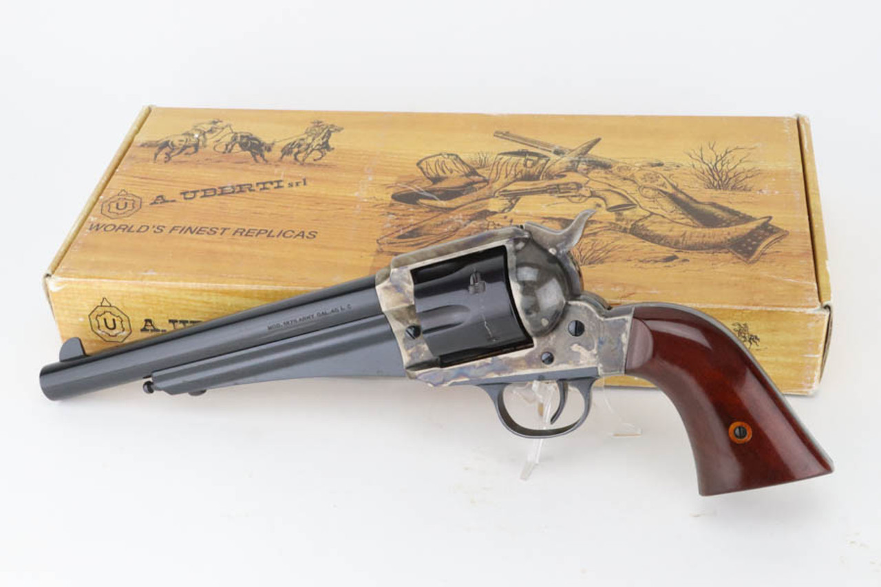 Minty, Boxed Uberti 1875 Outlaw Revolver