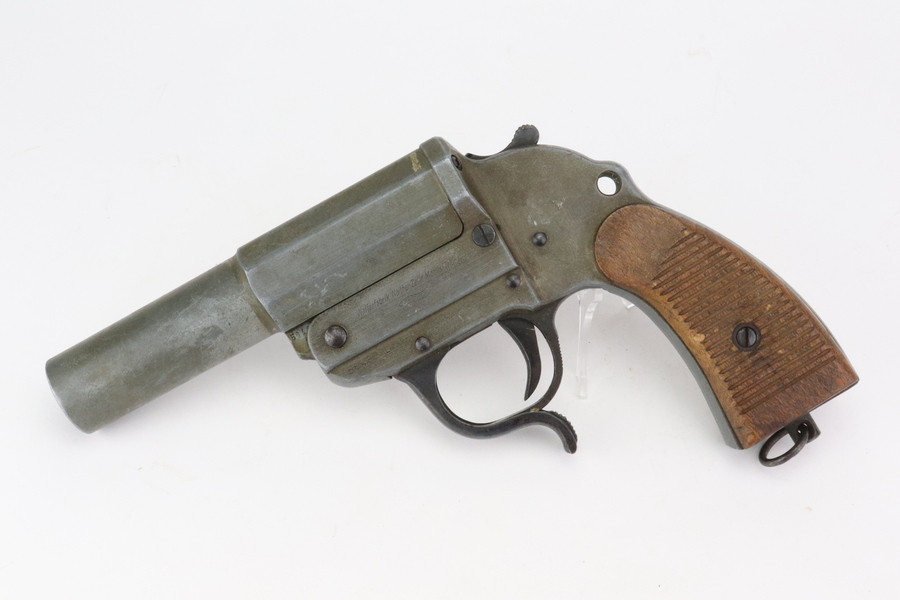 Zinc Walther Flare Pistol - photo 1 of 13