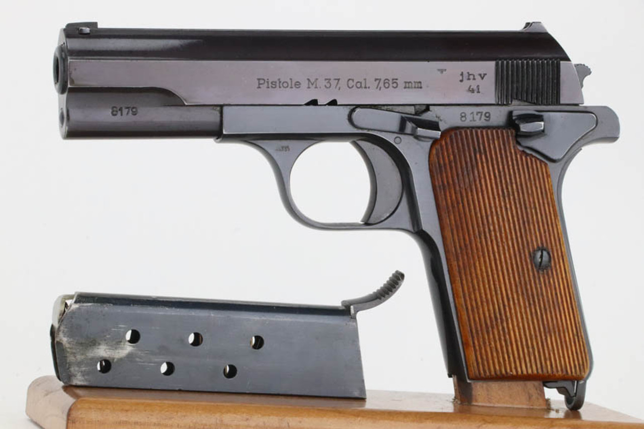 SOLD - Minty 1941 Femaru M37 - Matching Magazine